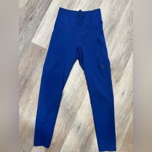 The North Face Women’s Medium Blue Leggings 23”